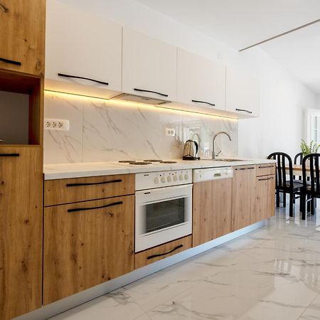 Apartmani Judik Neum Luaran gambar