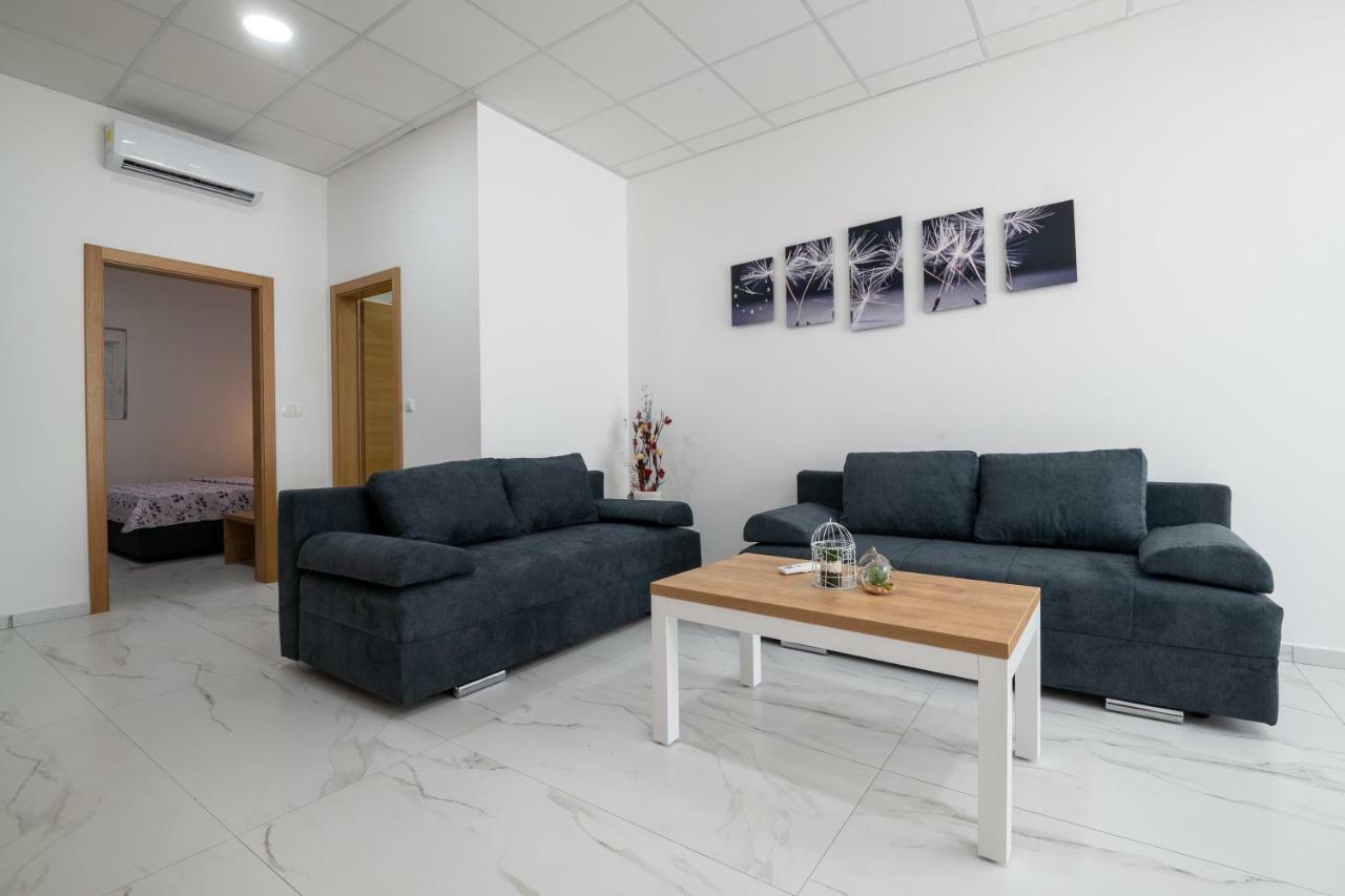 Apartmani Judik Neum Luaran gambar
